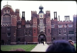 1965 Hampton Court Palace England Color Slide - £2.34 GBP