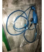 ihip blue headphones - $234.69 MXN