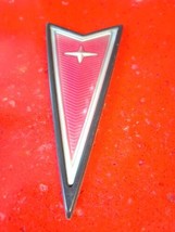 97 98 99 00 01 02 03 Pontiac Grand Prix—Front Fascia Red Arrow Badge Emblem - £14.15 GBP
