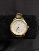 Beautiful Vintage Timex Watch Gold Tone Black Woman’s Expansion Band Est... - $9.89