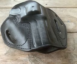 Fits Smith&Wesson Mod. 686 4”BBL 3-Slot Leather Belt Holster With Open Top image 3