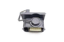 00-05 TOYOTA CELICA AIR CLEANER BOX BUTTERFLY VALVE VENT E2371 image 8
