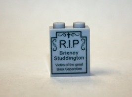 Minifigure Custom Toy RIP Brixney Studdington Tombstone Grave constructi... - $1.60