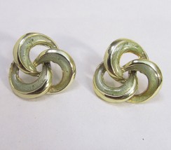 Vintage Gold Enamel Irish Green Love Knot Pierced Earrings Retro Stud Earring - £10.04 GBP