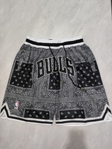 Chicago Bulls Gray Classic Shorts Two Back Pockets Hidden Zipper - £29.95 GBP