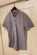 The Gap Men&#39;s Size XL Blue &amp; White Short Sleeve Button-Down Shirt - £7.87 GBP