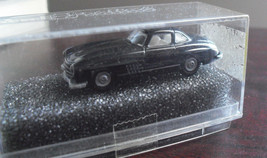 COOL Small Revell Praline Mercedes Benz 300 SL Car in Box - $16.83