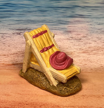Miniature Fairy Garden Beach Chair With Hat Figurine New - £3.38 GBP