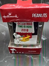 Hallmark Snoopy Peanuts 2018 Christmas Ornament - £7.18 GBP