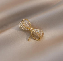 0.50 Ct Round Cut Natural Moissanite Bow-Knot Brooch 14K Yellow Gold Plated - £223.39 GBP