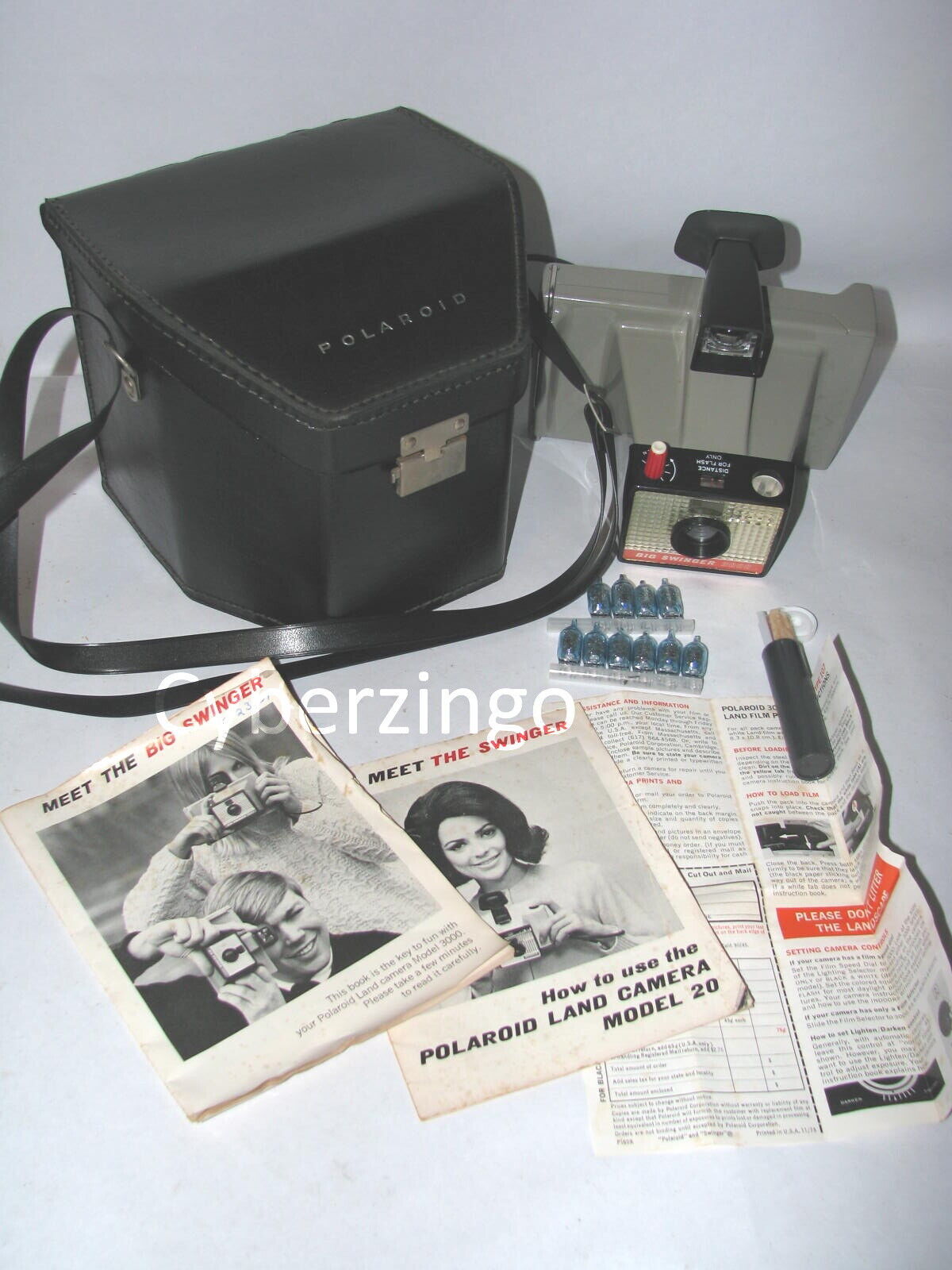 Polaroid Big Swinger 3000 Land Camera Vintage 1960s With Case, Strap And Extras - $32.08