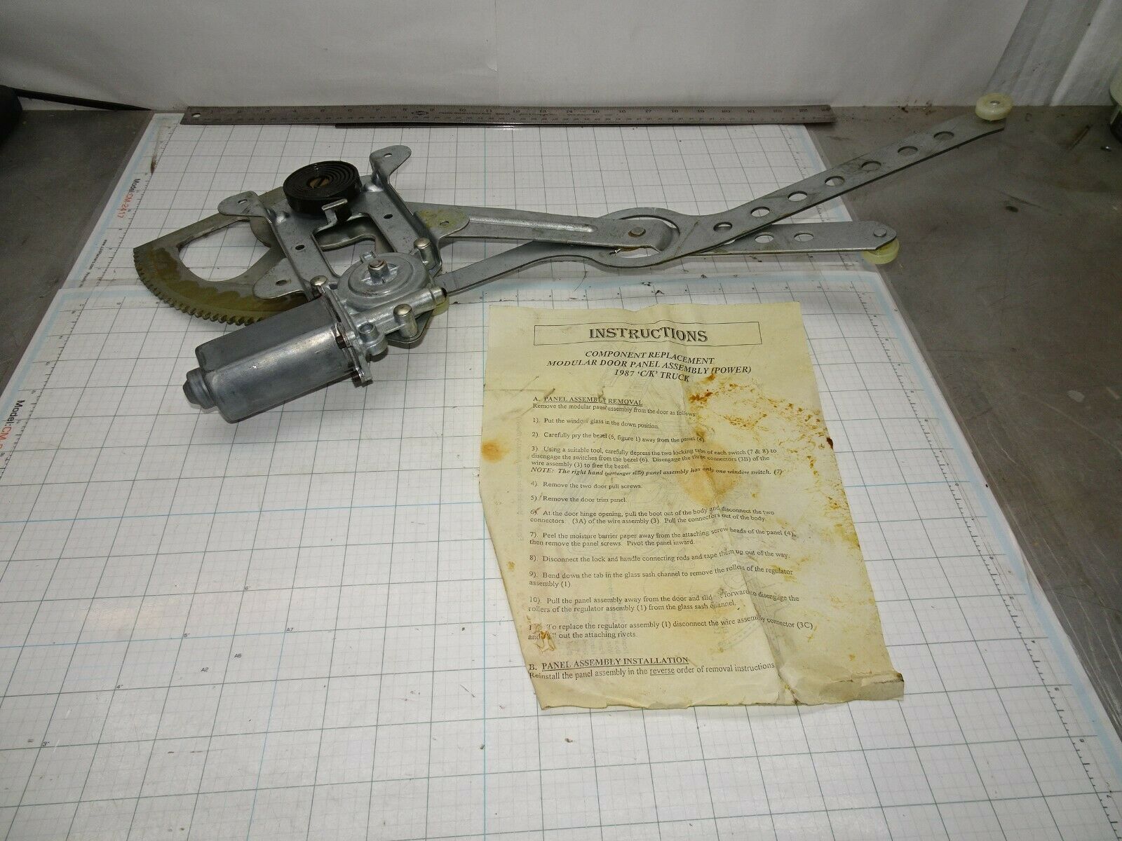 GM 22071948 Power Window Regulator and Motor Assy RH  OEM NOS General Mo... - $107.37