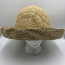 Vintage 90s Betmar New York Women&#39;s Sun Straw Hat Gold Accent with Heart Charm - £22.53 GBP