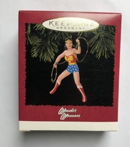Hallmark Keepsake Superhero Ornament Wonder Woman 4&quot; New 1996 - £11.18 GBP