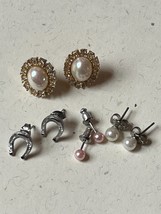 Lot of Dainty Pink &amp; White Faux Pearl Bead &amp; Silvertone Horse Shoe Post Earrings - £10.29 GBP