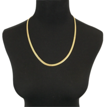 TRIFARI vintage gold-tone chain necklace - 24&quot; flat herringbone textured 1980s - £16.03 GBP