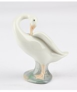 *LLADRO LITTLE DUCK GOOSE PREENING FIGURINE RETIRED -- NO BOX - $345.18 MXN