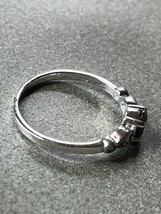 925 Marked Thin Silver Band w Small Oval Black Rhinestone &amp; Marcasite Side Accen - £10.52 GBP