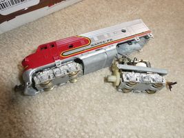 Vintage HO Scale Penn Line Santa Fe Powered Locomotive 7" Long Parts Repair - $23.76