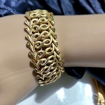 Vintage Crown Trifari Bracelet Brushed Gold Tone Link Chain Knot Twist Signed - £40.19 GBP