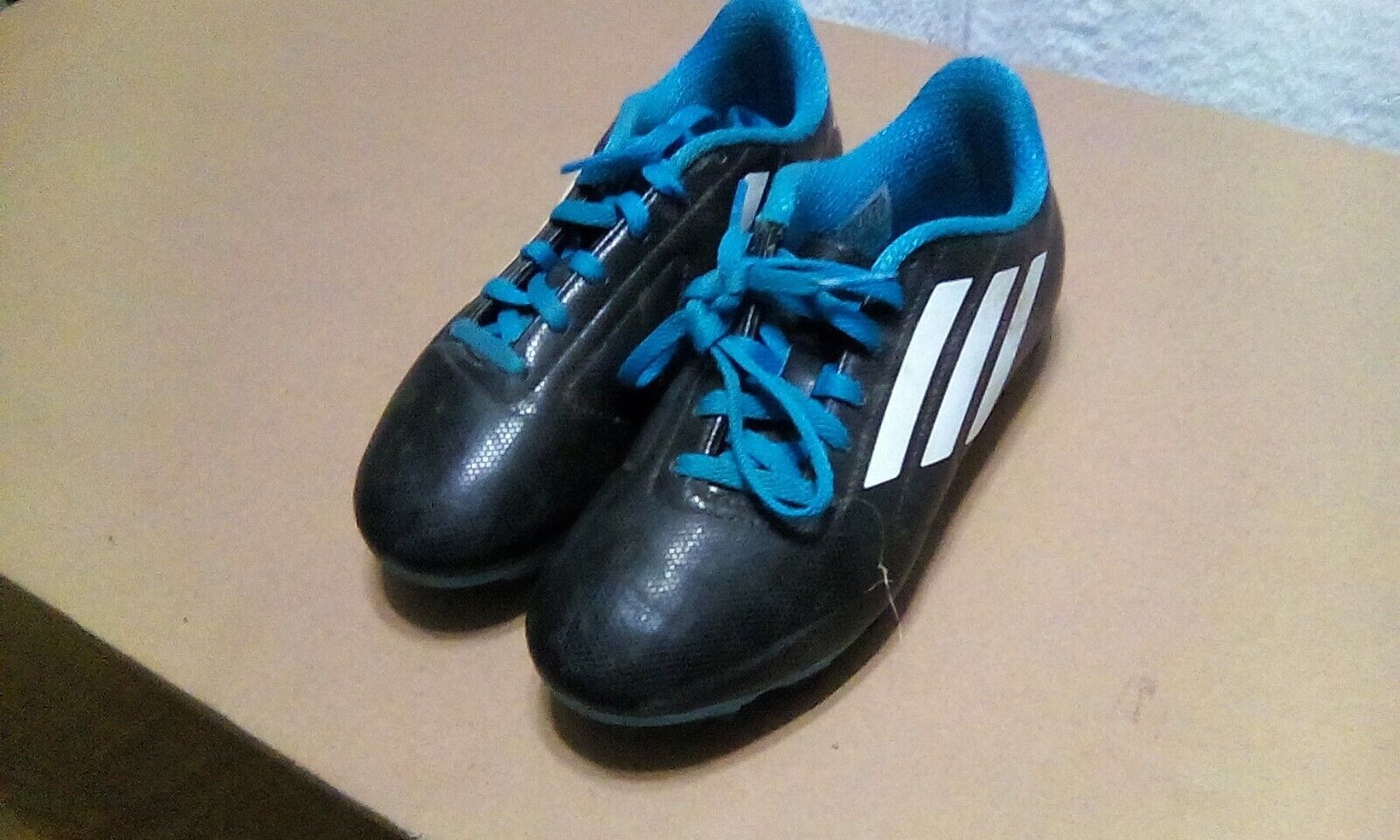 Primary image for Adidas Youth Soccer Shoes Size 2 1/2