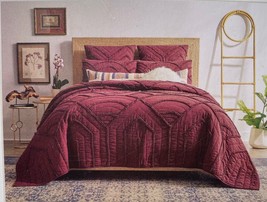 New Studio D Ella Raised Textured Embroidery 3 Piece Quilt Mini Set King Berry - $168.29