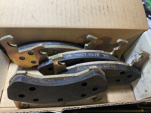 World Brake MKD119 Semi-Metallic Premium Disc Brake Pads - Front - £4.43 GBP