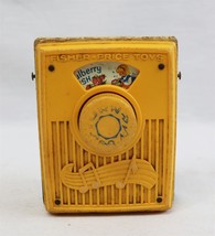 VINTAGE 1970 Fisher Price Toy Radio Mulberry Bush 758 - $19.79