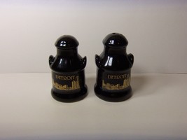 Detroit Michigan Souvenir Ceramic Salt &amp; Pepper Shakers Vintage Unused - £13.29 GBP