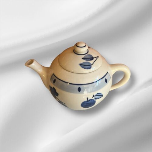 Vintage Hartstone Blue Orchard 6 Cup Teapot Rare Large Tea Pot 1989 - $6.00