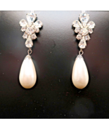 Vintage Drop Dangle Earrings Faux Pearl Rhinestone - £13.07 GBP