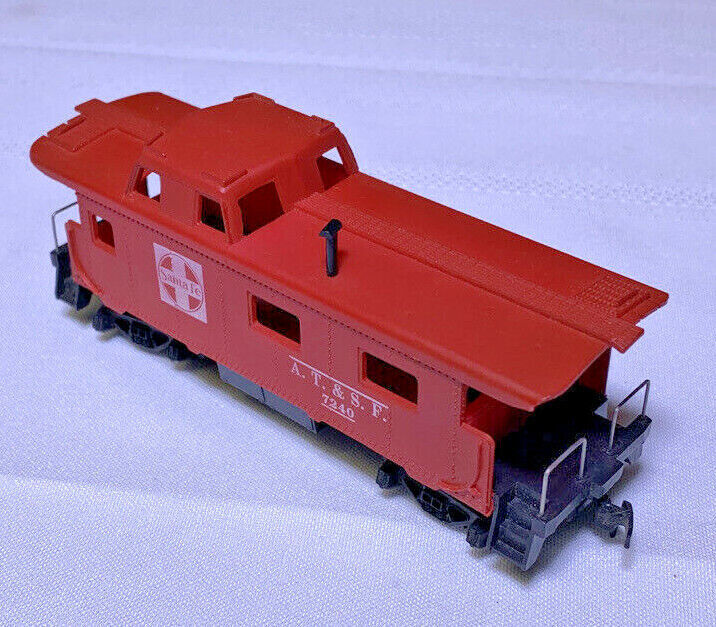 Santa Fe ATSF 7340 Caboose - $9.78