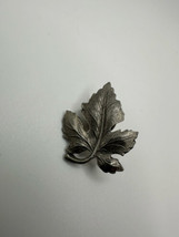 Vintage Silver Mable Leaf Pin 3.5cm - £7.81 GBP