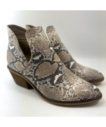 NATURE BREEZE Snake Skin Print Bootie Ankle Boot Womens Size 9 - $730.08 MXN