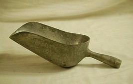 Vintage Cast Aluminum Animal Feed Farm Restaurant Bar Ice Scoop Barware Tool - £20.96 GBP