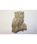 MCM Mid Century Modern Plastic Wood Style Owl on Branch Wall Hanger 8&quot; - $12.86