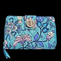 Vera Bradley Quilted Cotton RFID Turnlock Wallet in Peacock Garden New w/Tags - £35.60 GBP