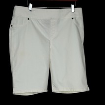 Chicos Berumad Shorts 1.5 (Medium) White Cotton Blend Pull On Style - $376.73 MXN