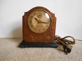 Vintage Chronmaster Electric Wood Alarm Clock - £30.92 GBP