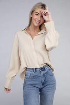 Dropped shoulder shirt in crinkle fabric - £23.49 GBP