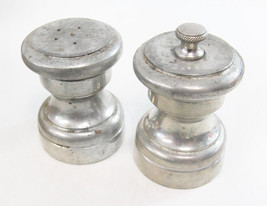 Vintage Garantito Tre Spade Pewter Italian Italy Salt And Pepper Set - £14.01 GBP