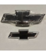 21-24 Suburban &amp; Tahoe Illuminated Bowtie Emblems in Black GM OEM NEW 87... - €262,77 EUR