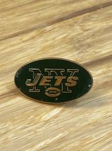 NFL NY Jets New York Football Lapel Pin Pinback KG JD - $14.85