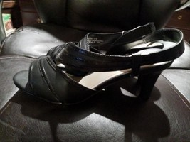 Women&#39;s shoes Size 10W  Brand new with tags Wedding shoes Black 3&quot;heels - $9.49