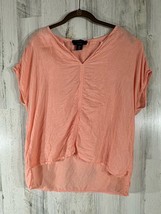 Tahari Linen Blouse Womens Medium Peach Orange V-Neck High Low Hem Cap S... - £15.57 GBP