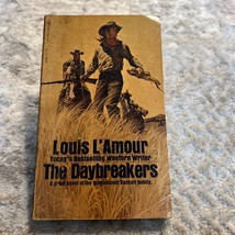 The Daybreakers Western Paperback Book by Louis L&#39;Amour Bantam Books 1971 - $18.27