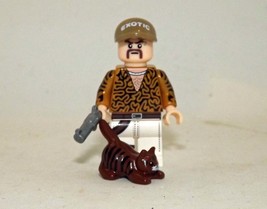 Toys Tiger King Joe Exotic Netflix show Gold shirt Minifigure Custom Toys - £5.15 GBP