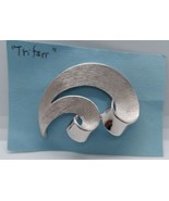 Trifari Silver Tone Collectible Double Swirl Pin / Brooch - $24.74