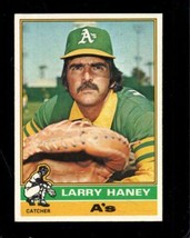 1976 Topps #446 Larry Haney Exmt Athletics *X104953 - £1.53 GBP