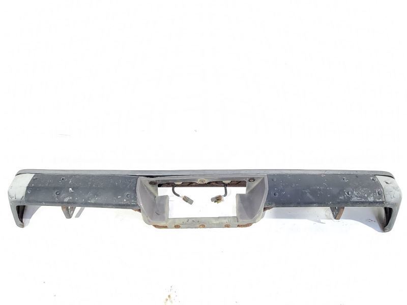 1987 1988 1989 Nissan Pathfinder OEM Rear Bumper Needs Paint Item image 6